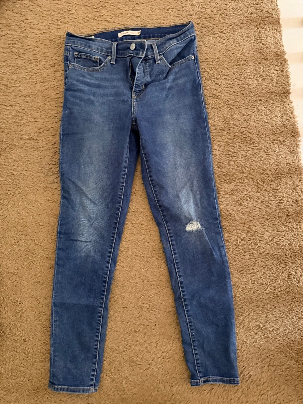 Levi’s women’s jeans 27R